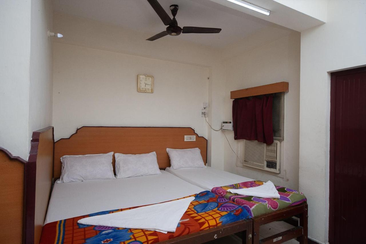 Spot On 38565 Hotel Surya Thiruvengadam St Chennai Exterior photo